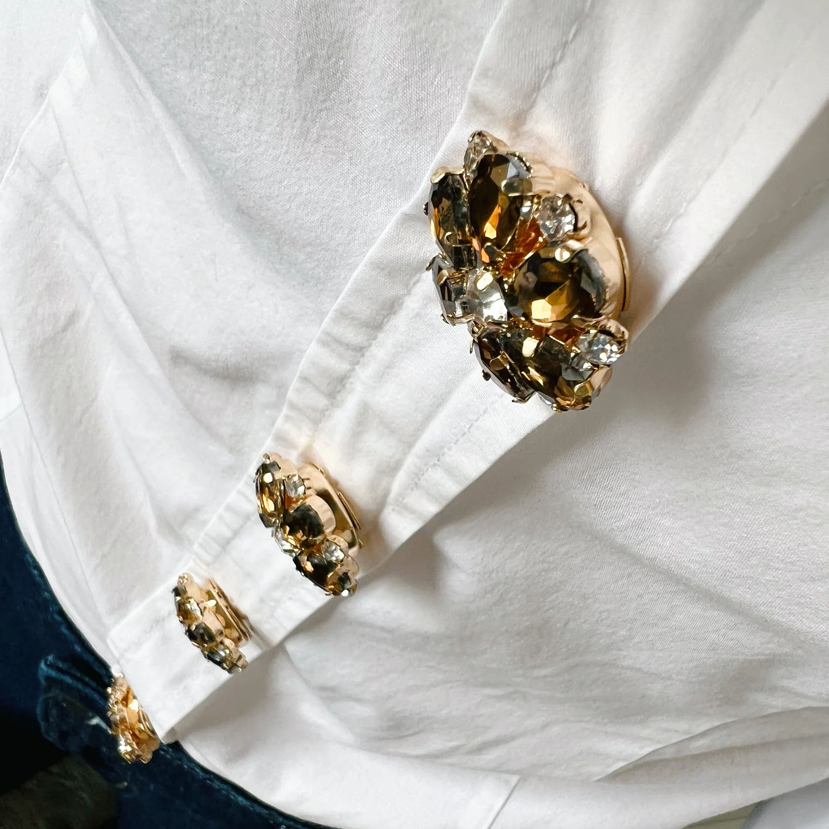 ErikacrystalflowerbuttoncoverTheShoelaceBrand1