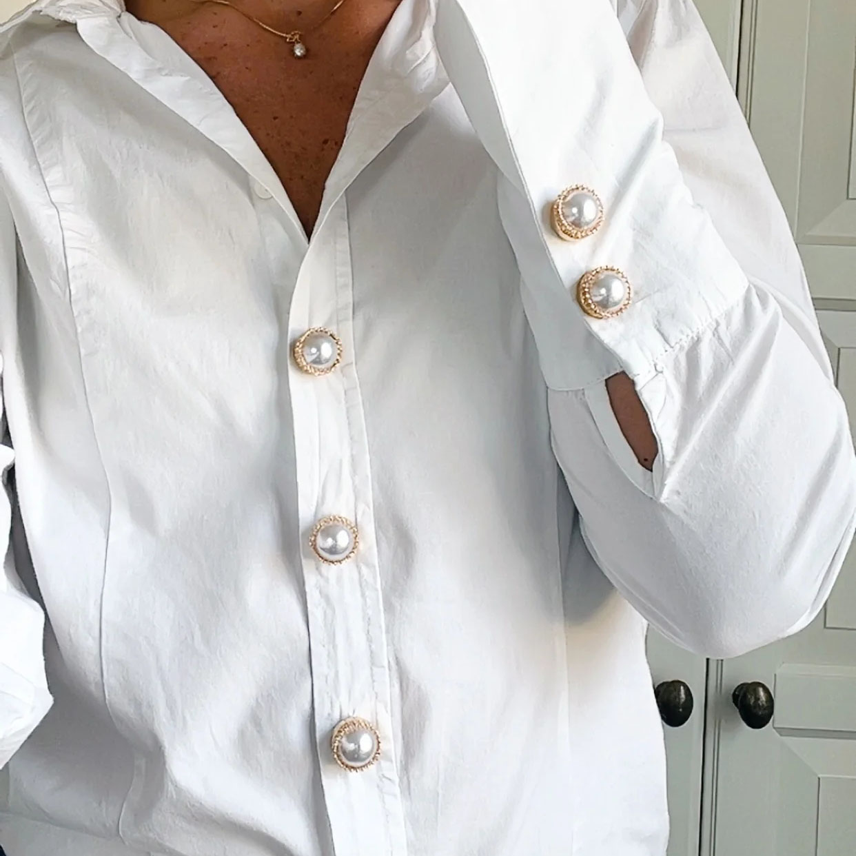 Linnea_PearlButtonCharmGold-kopiera