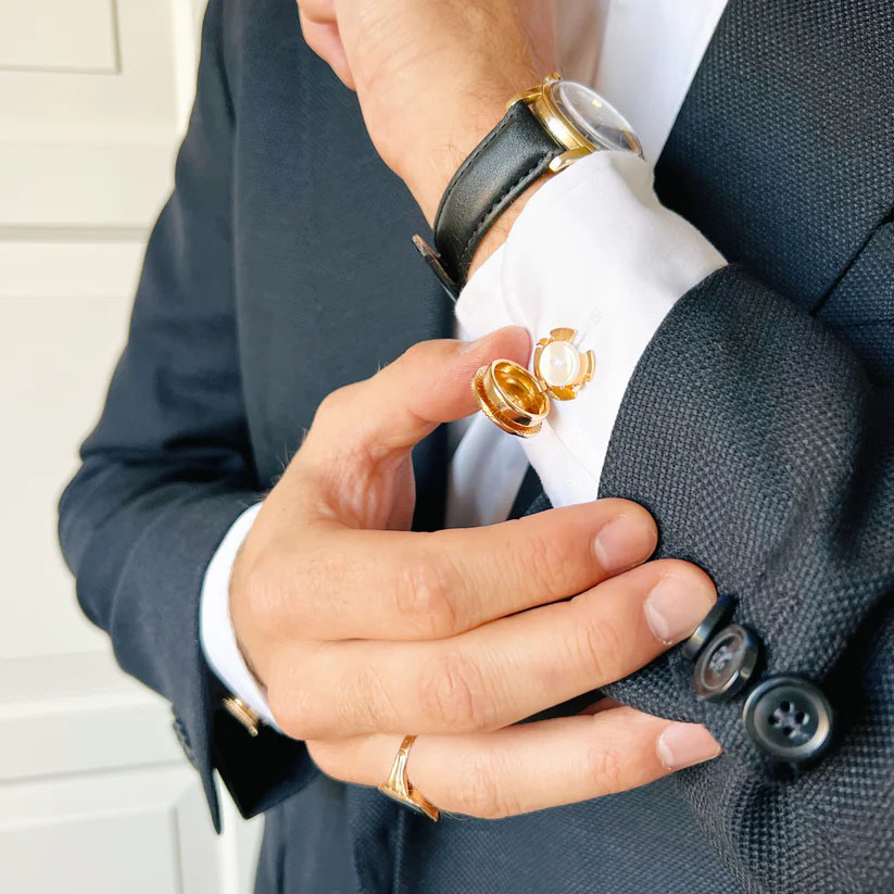 Magnus_Faux_Cufflinks_Gold_2-pack_5