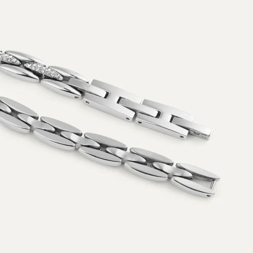 MB1917-IllumeGoldBracelet04opt2silver-original_1599907_d68236ea-9af4-47a0-ace0-9d903bf60ea2.jpg