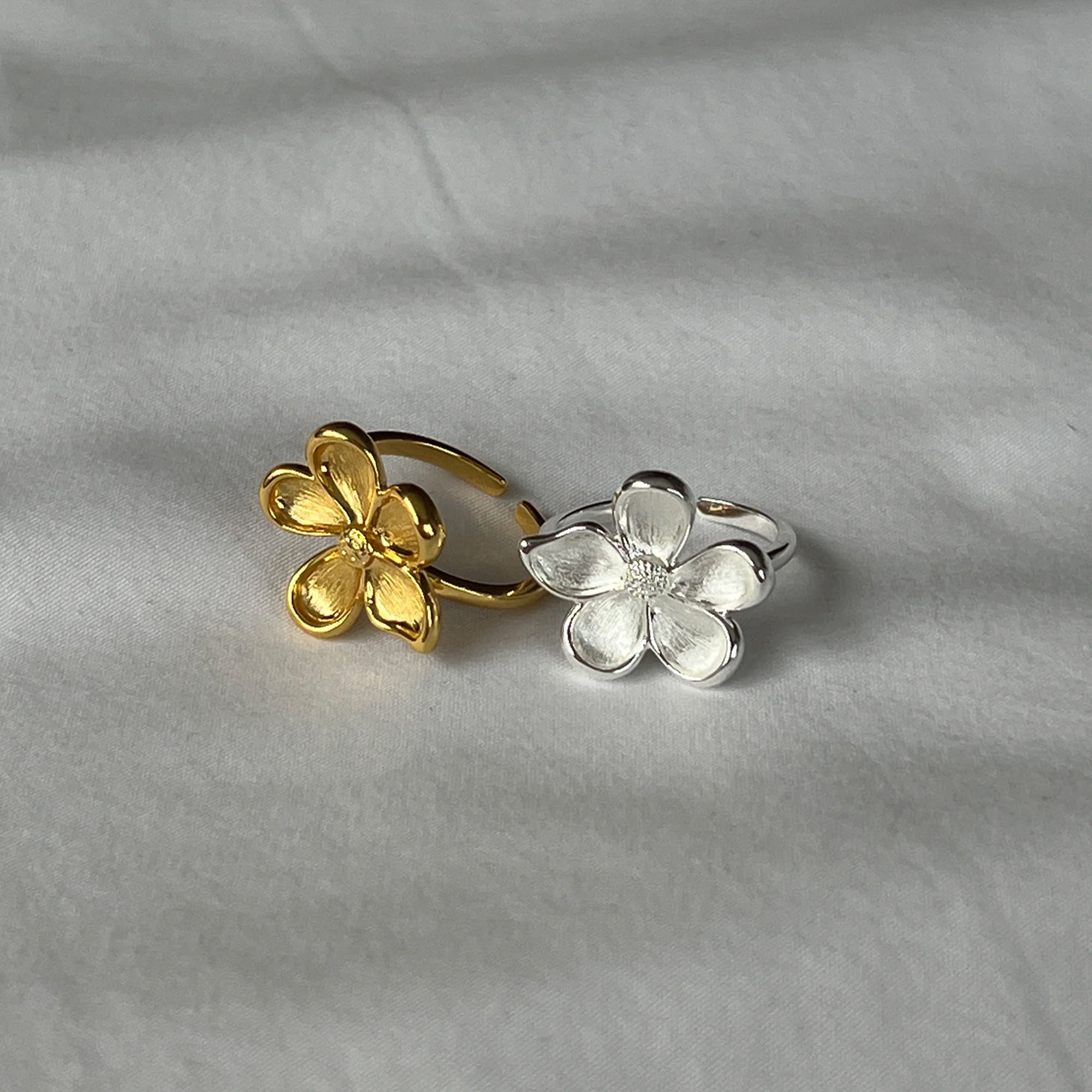 flower_rings_gold_silver_2