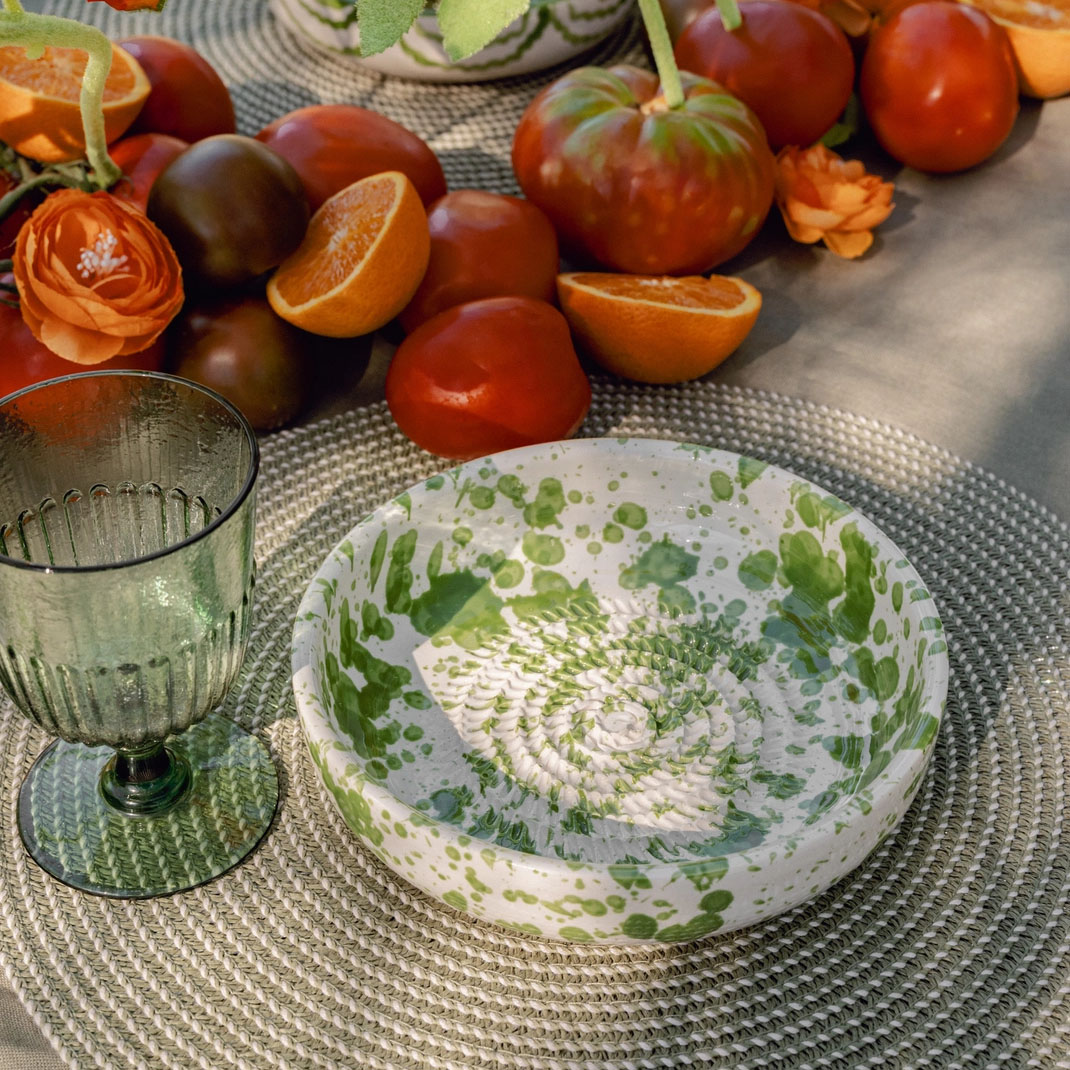 7143-green-white-2